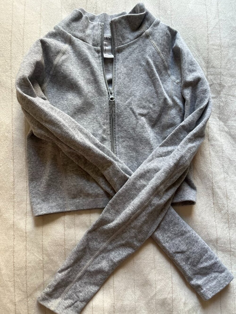 Forever 21 Gray Zip Up Cropped Workout Jacket